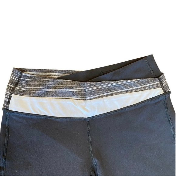 Lululemon Astro Crop Pants Leggings Womens size 6 Gray White - Picture 2 of 5